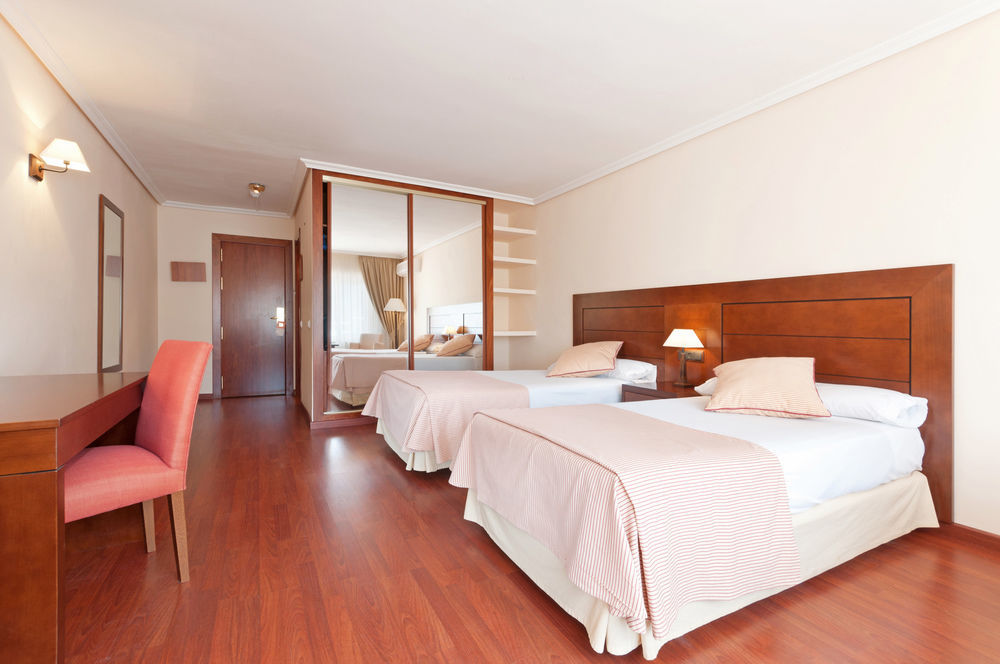 Sports Hotel Nayade Los Ángeles de San Rafael Εξωτερικό φωτογραφία